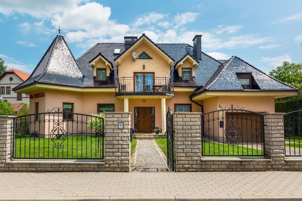 Willa Perelka Kudowa-Zdrój Exteriér fotografie